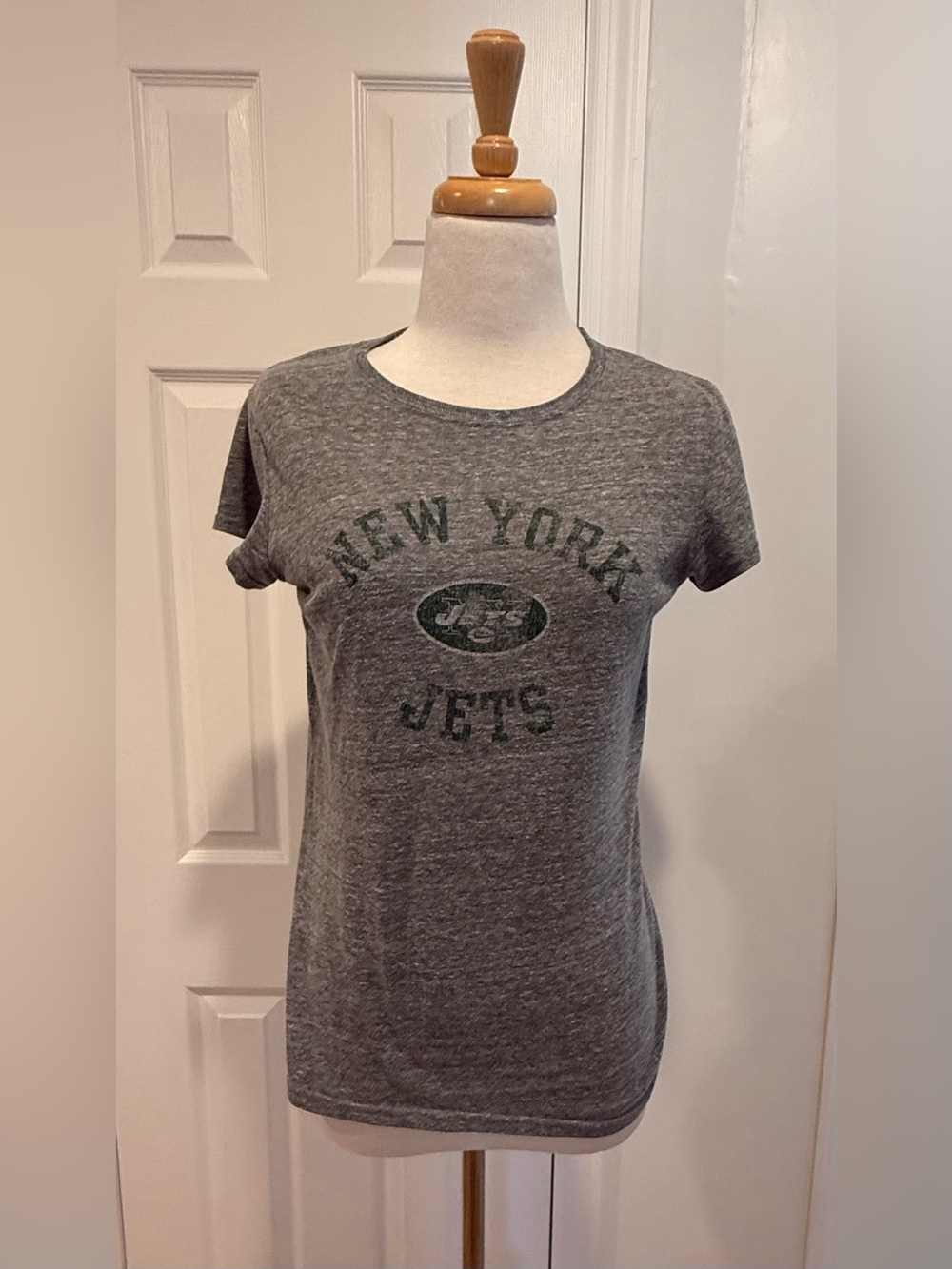 Reebok Gray New York Jets Women's Short Sleeve Tee
